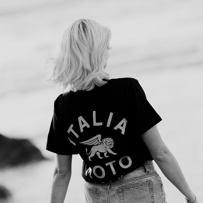 Moto Womens Dolce Vita Classic Tee